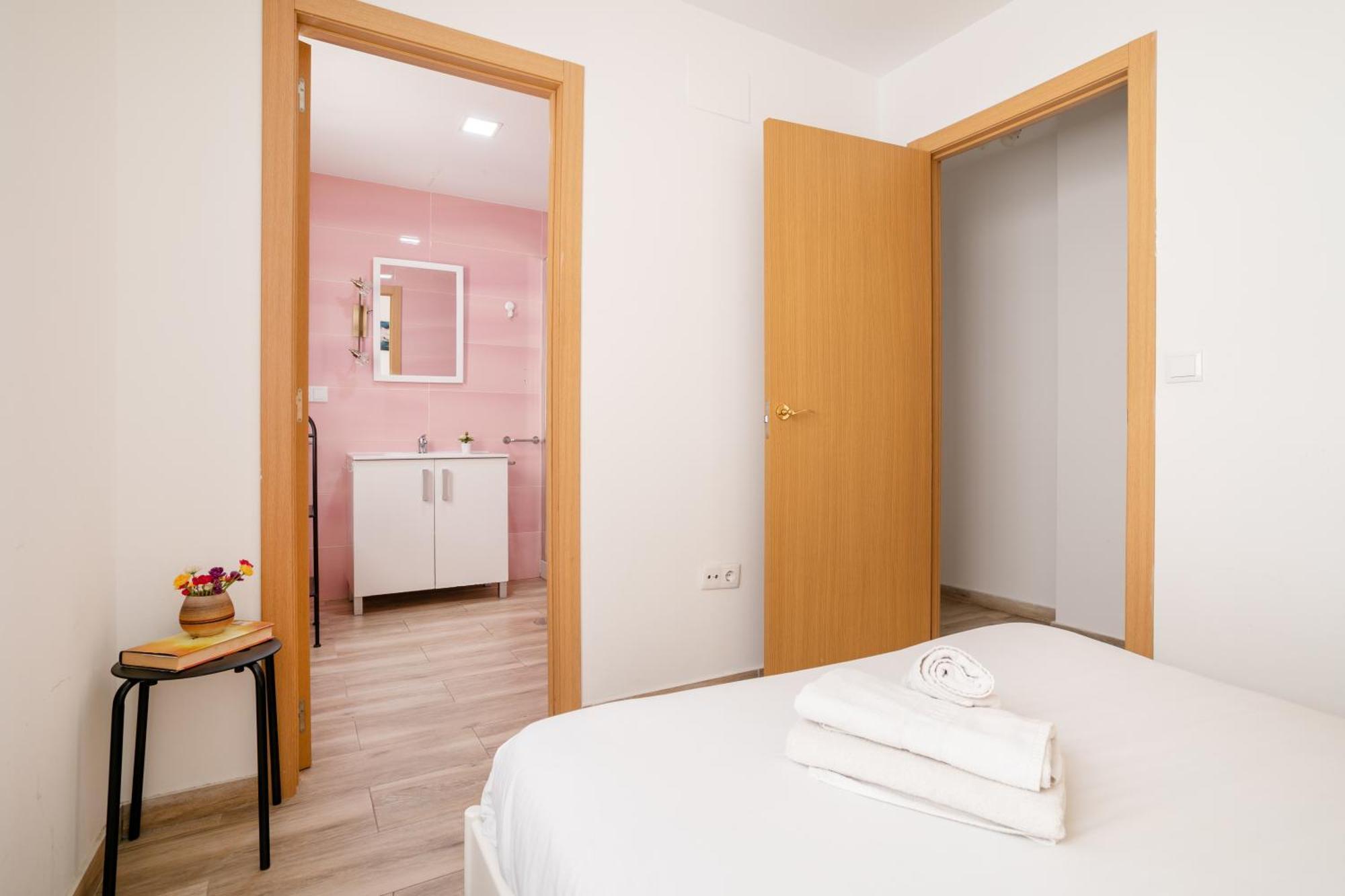 Apartamentos San Leandro, Centro Alicante Exterior foto