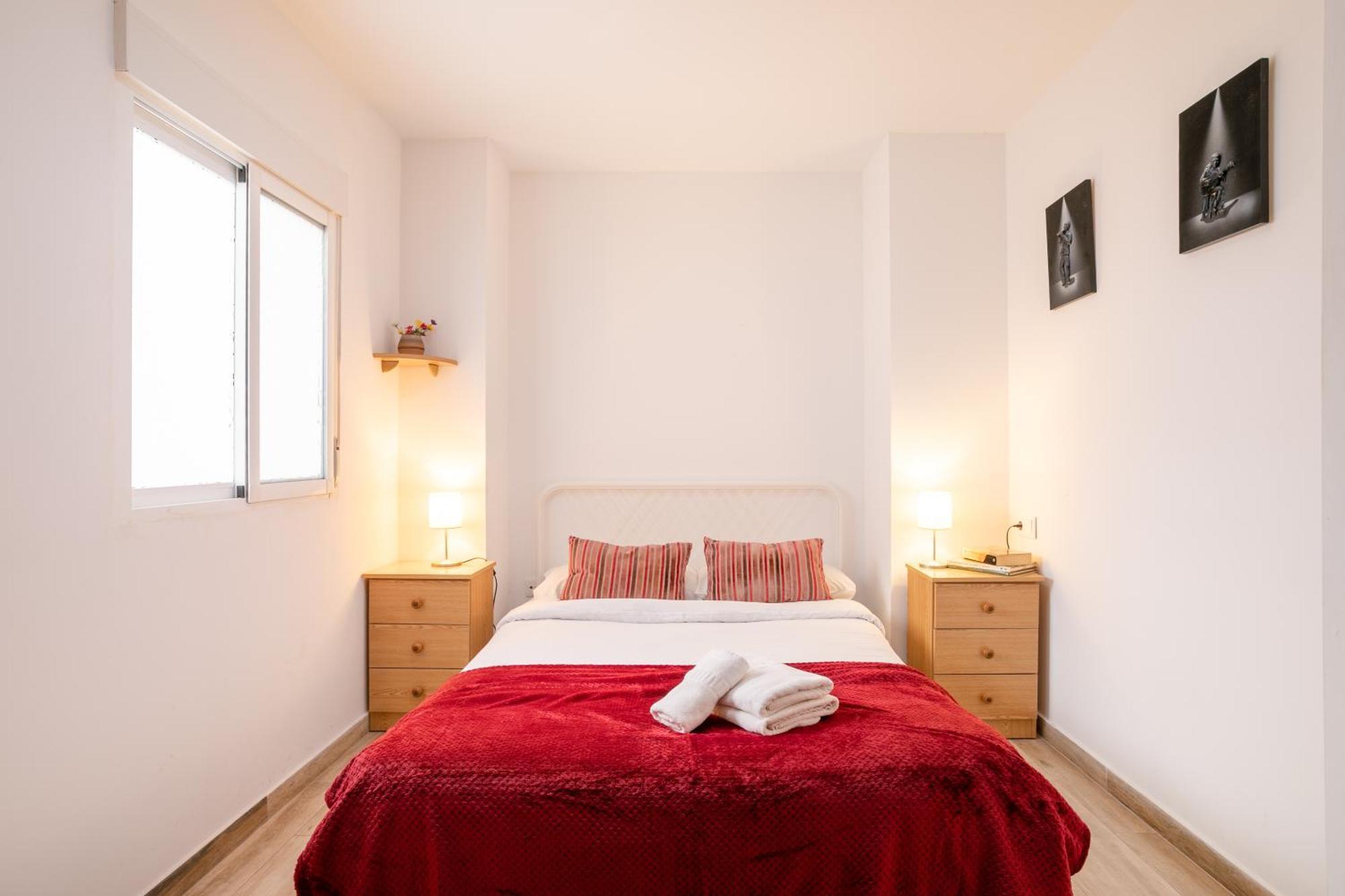 Apartamentos San Leandro, Centro Alicante Exterior foto